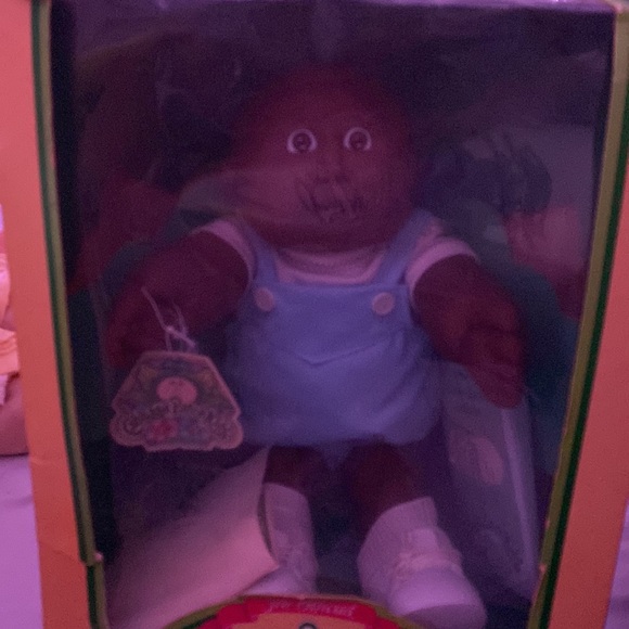 These two official cabbage patch kid made in 1978 through 1933 black twins - Picture 3 of 8